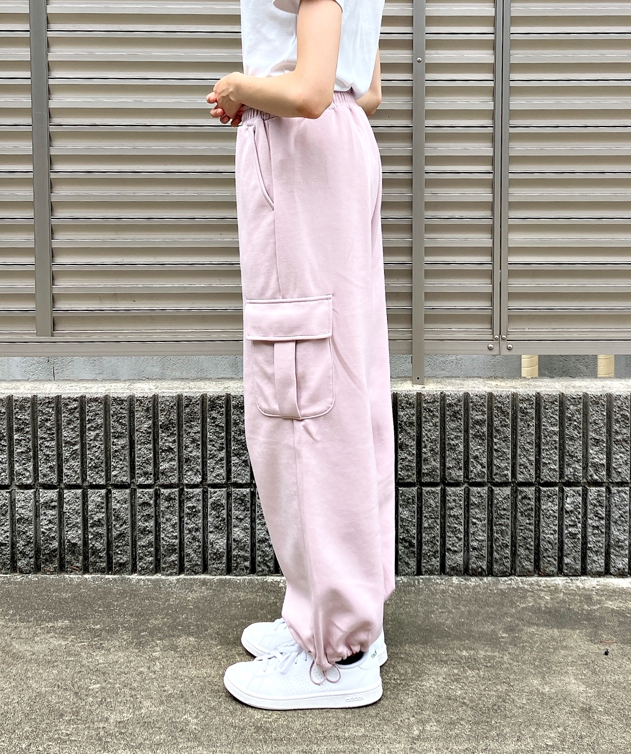 Honeys(ハニーズ)のおすすめパンツ「カーゴスウェットパンツ」