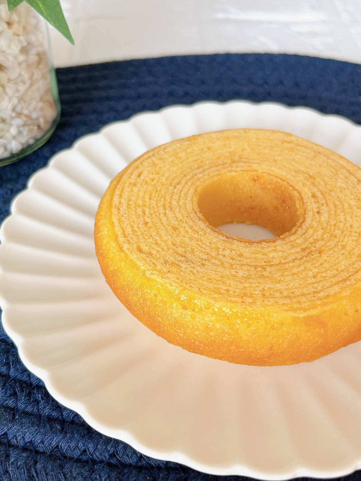 ローソンのおすすめスイーツ「こだわり素材のバウムクーヘン」