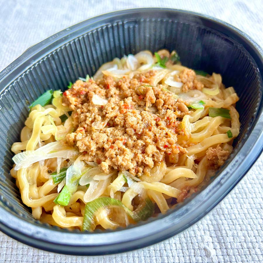 まぜそば セブンに行くたび買っちゃいそう…！ニンニクが濃厚な「ギルティまぜ