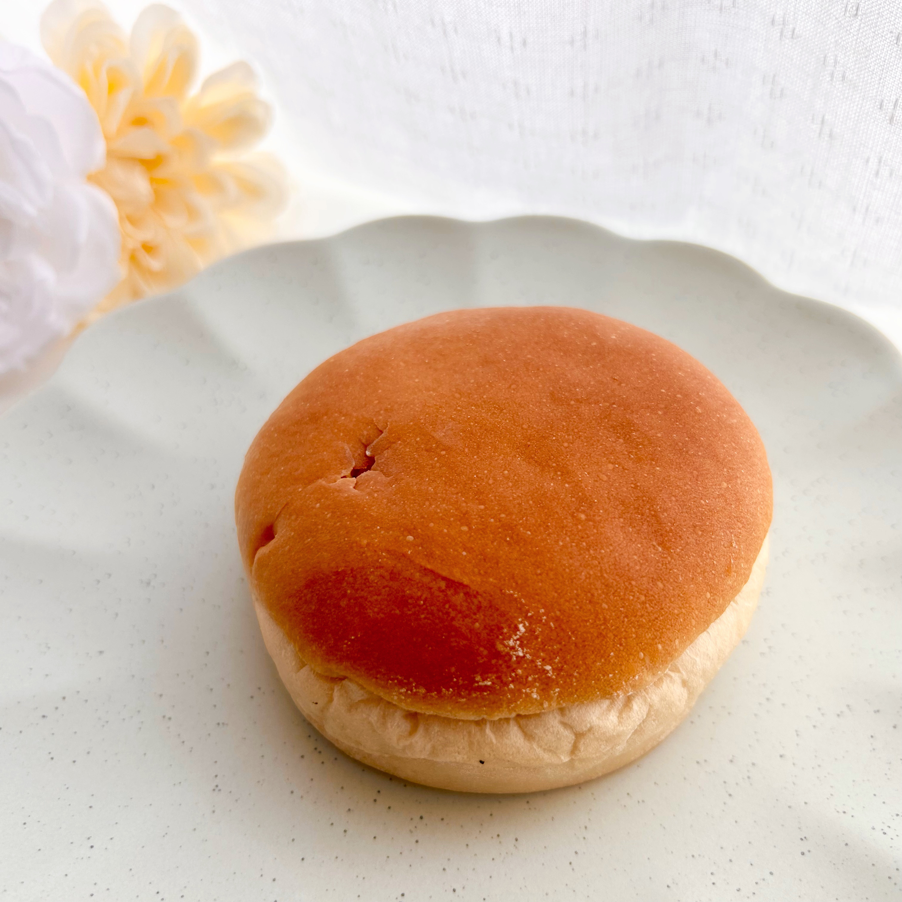 LAWSON(ローソン)のコラボパン「猿田彦珈琲 コーヒークリームあんぱん」