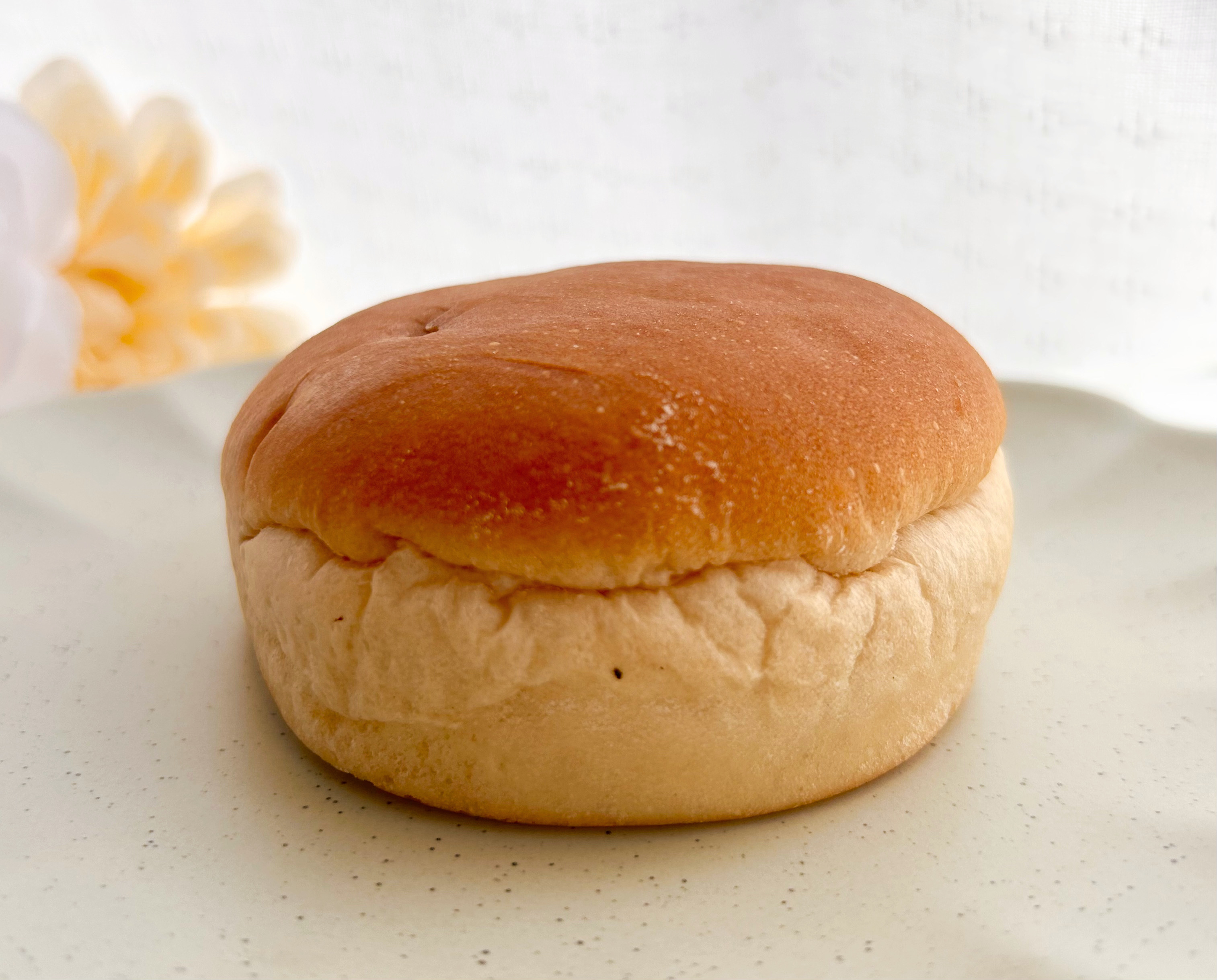 LAWSON(ローソン)のコラボパン「猿田彦珈琲 コーヒークリームあんぱん」