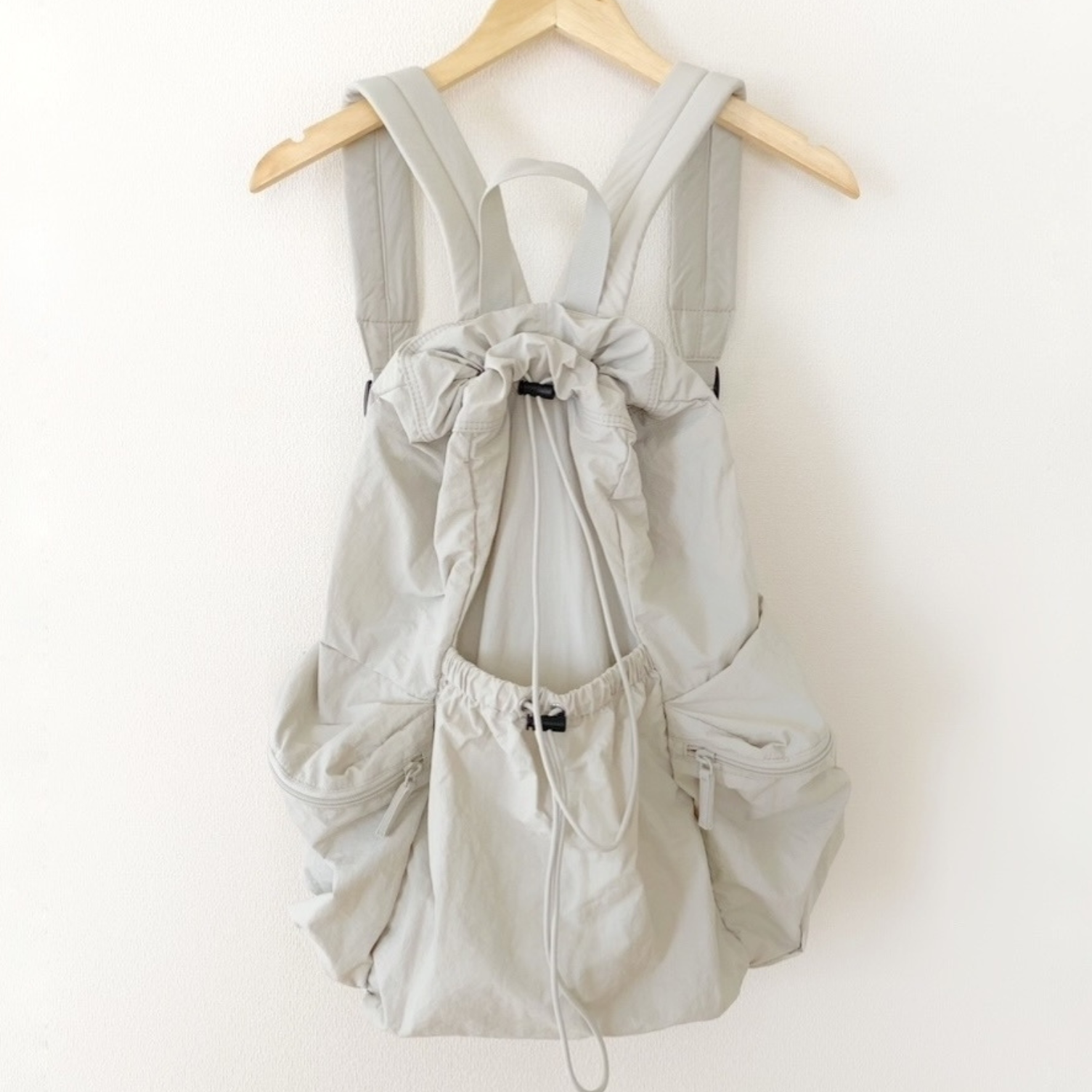 GUのオススメアイテム「ソフトナイロンドローストリングバックパック」