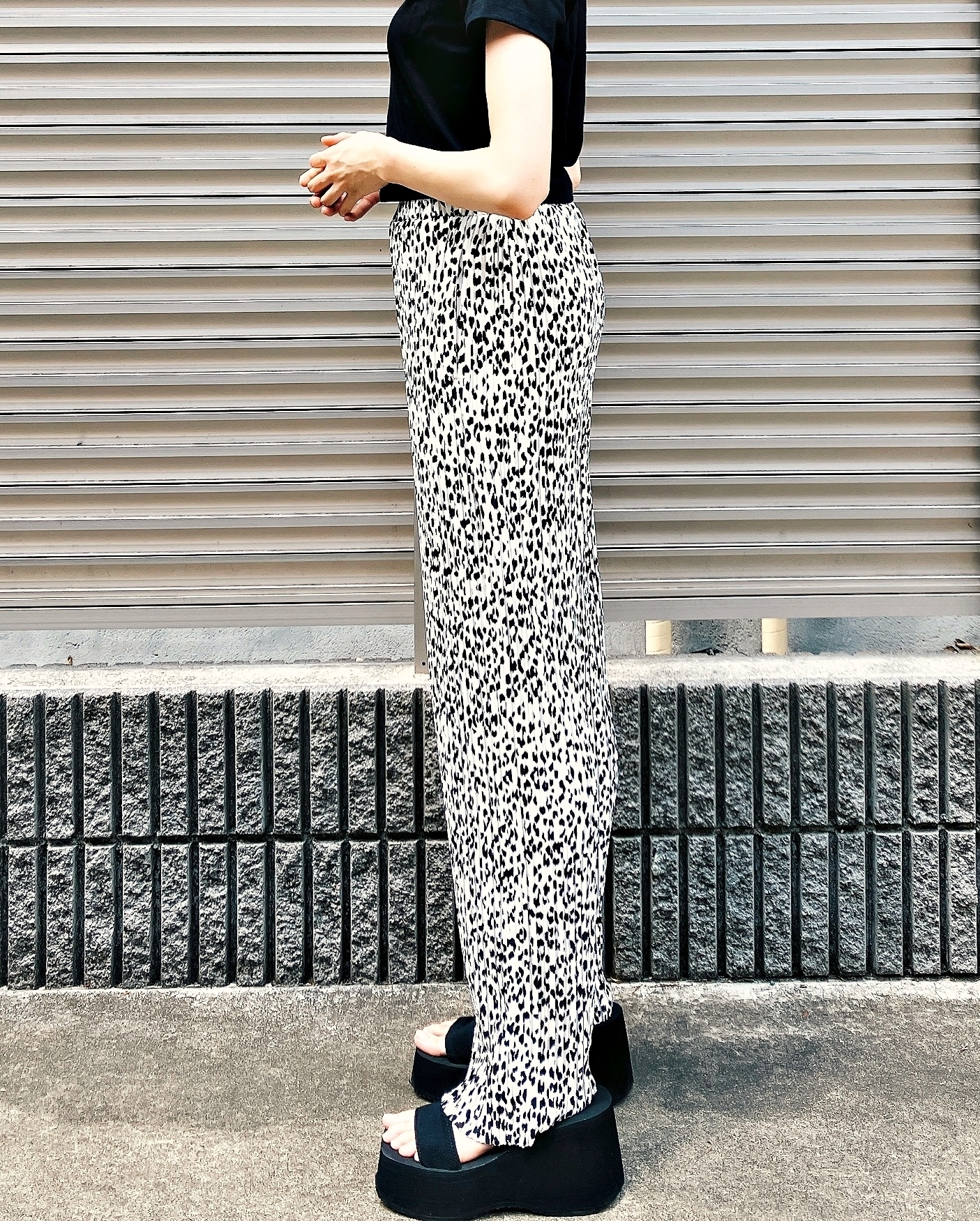 Honeys(ハニーズ)のおすすめ楽ちんボトムス「プリーツパンツ」