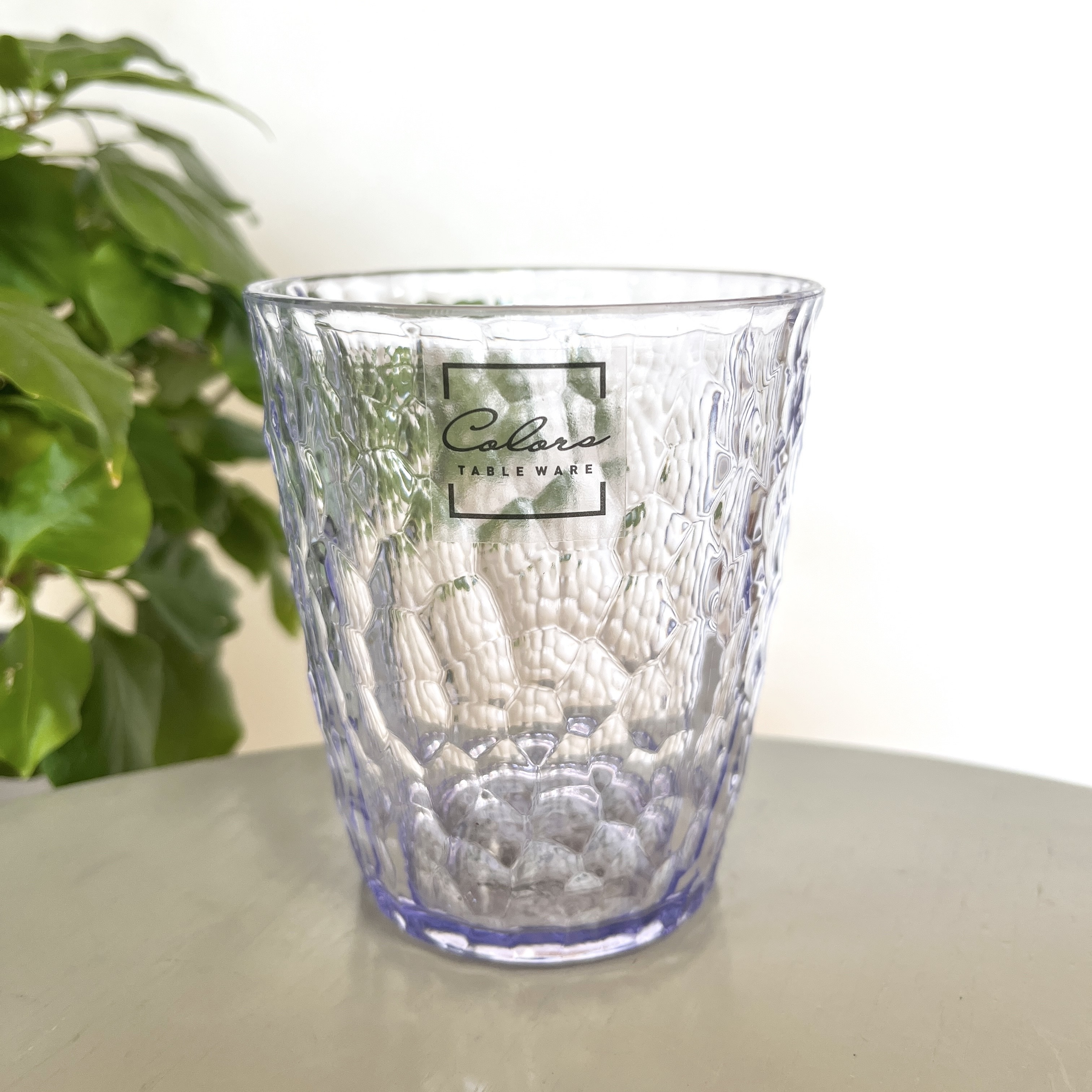 DAISO（ダイソー）のおすすめ食器「石目調コップ（カラフル、320mL）」