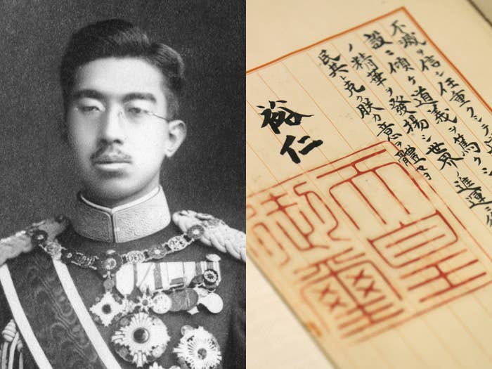 戦前に撮影された昭和天皇（左）と「終戦の詔書」の原本（時事通信社 / Getty Images）