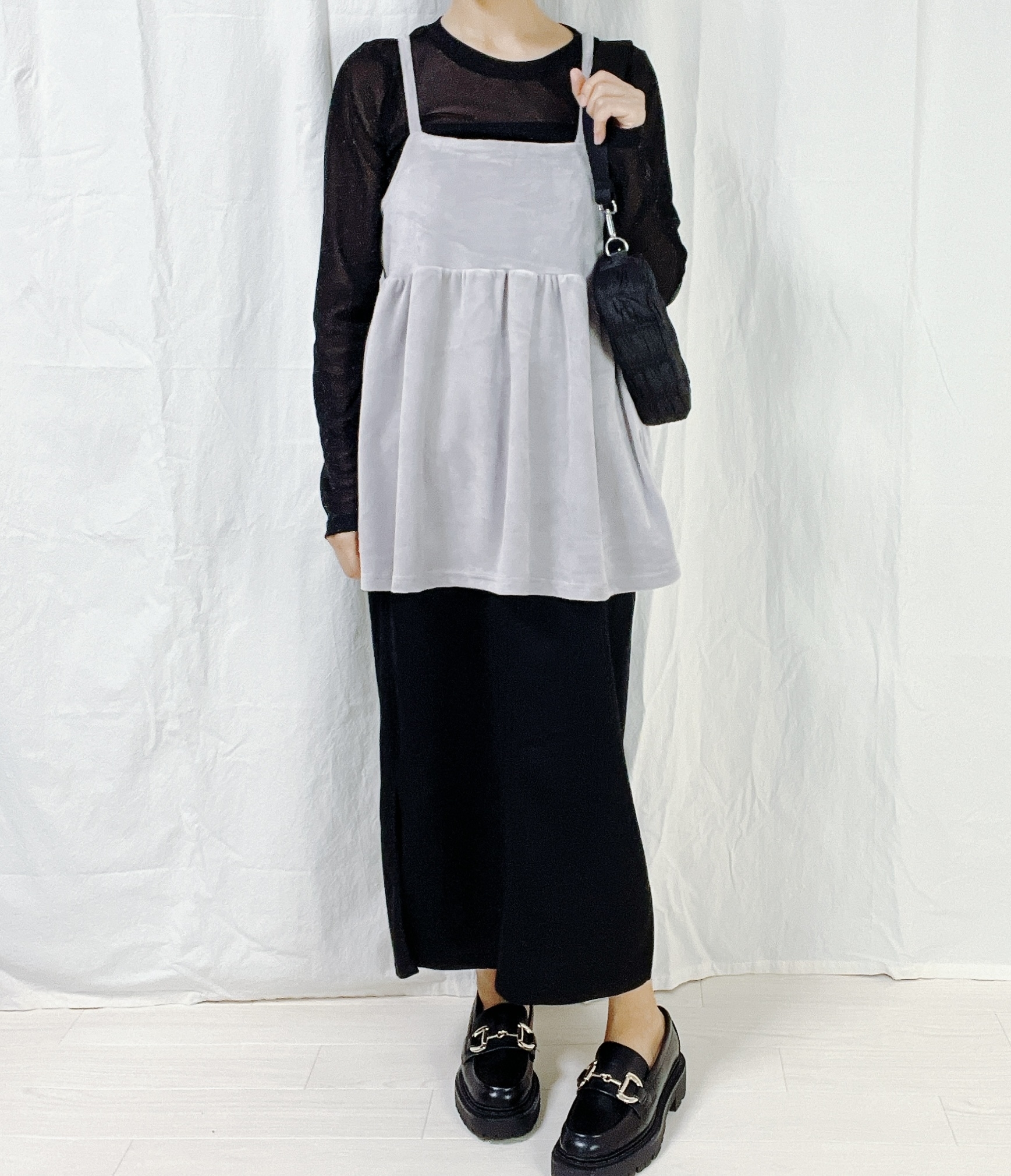 しまむらのおすすめファッションアイテム「ベロアビスチェ」