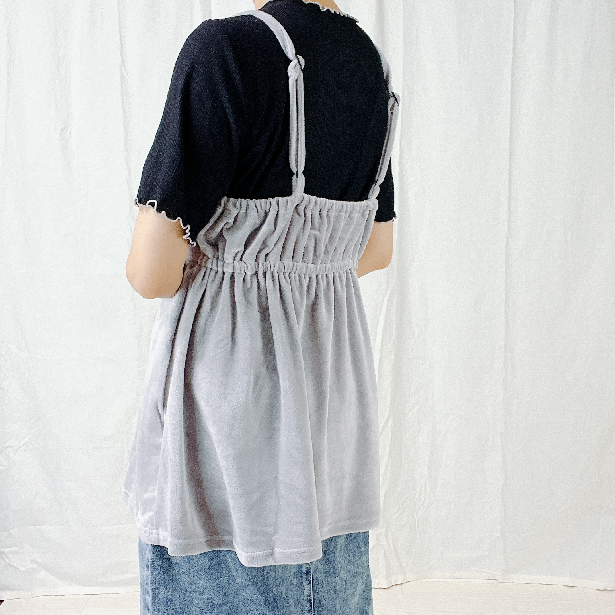 しまむらのおすすめファッションアイテム「ベロアビスチェ」