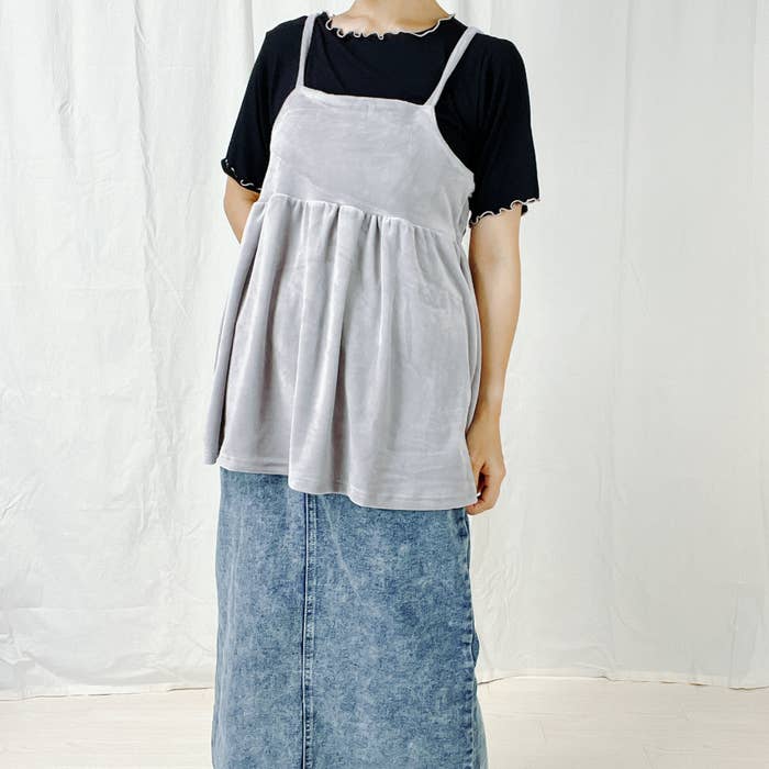 しまむらのおすすめファッションアイテム「ベロアビスチェ」