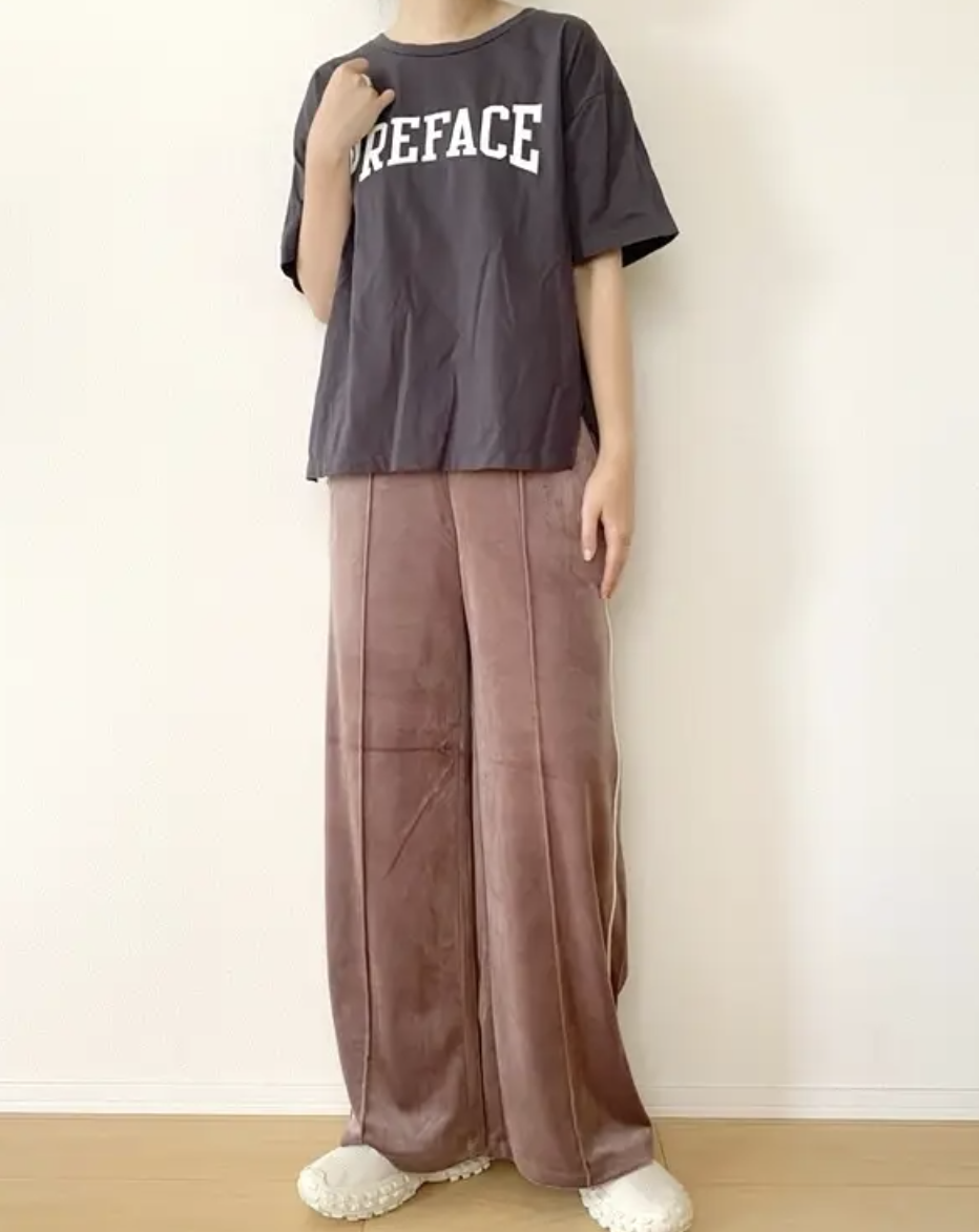 GU（ジーユー）のおすすめファッションアイテム「ベロアサイドラインプルオンパンツ」