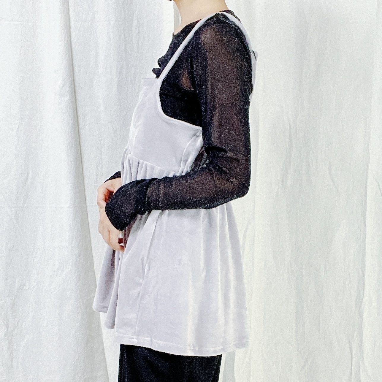 しまむらのおすすめファッションアイテム「ベロアビスチェ」