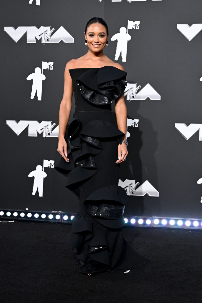Rachel in an off-shoulder ruffled dress at the VMAs