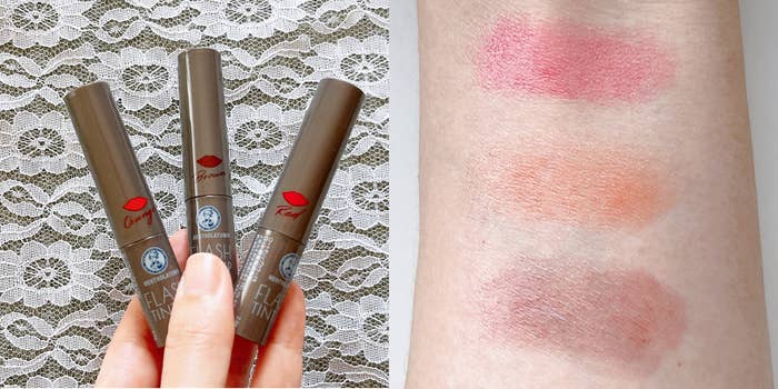 ロート製薬のおすすめコスメ「フラッシュティントリップ」