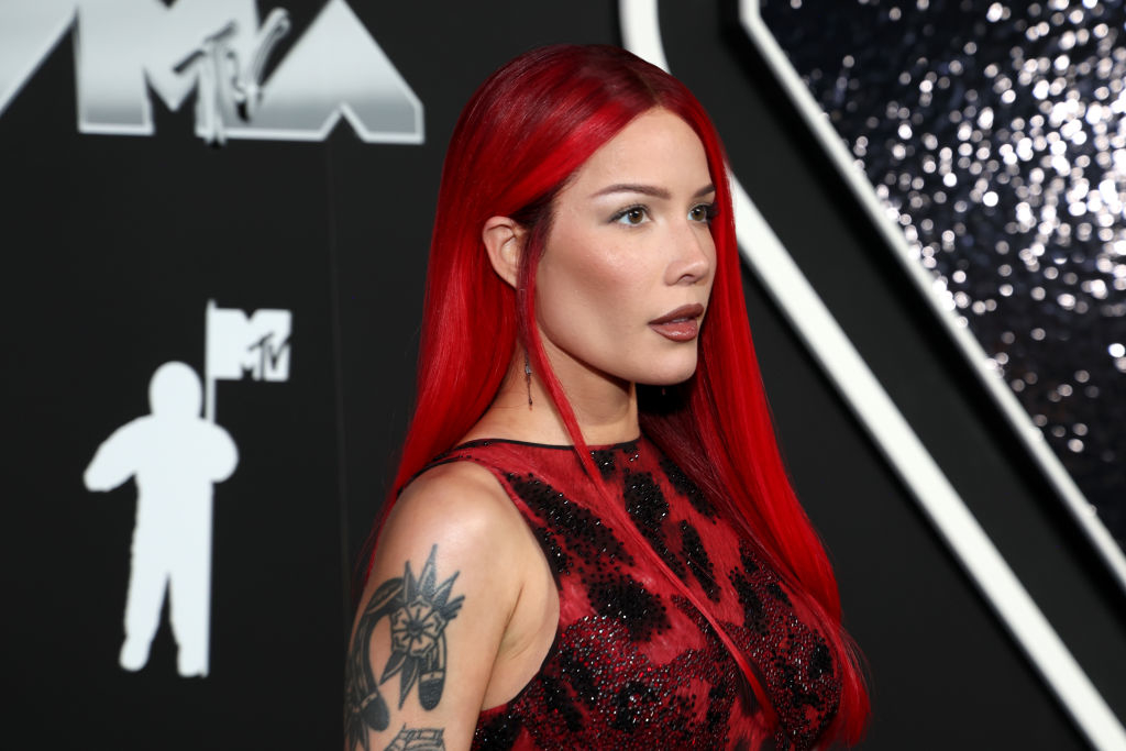 Halsey close up