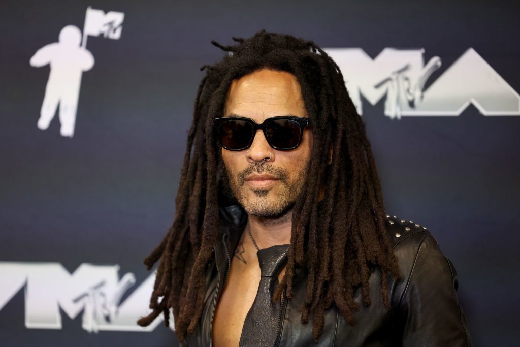 Lenny Kravitz close up