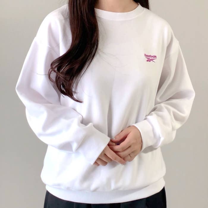 しまむら×リーボック】ダボっと感がカワイイ！着心地バツグンの「楽ちんトレーナー」秋のカジュアルコーデに大活躍です！《購入レビュー》