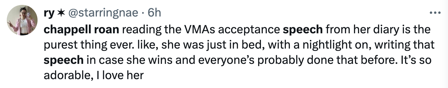 Tweet from @starringnae praising Chappell Roan for writing her VMAs acceptance speech from bed, describing it as &quot;the purest thing ever.&quot;