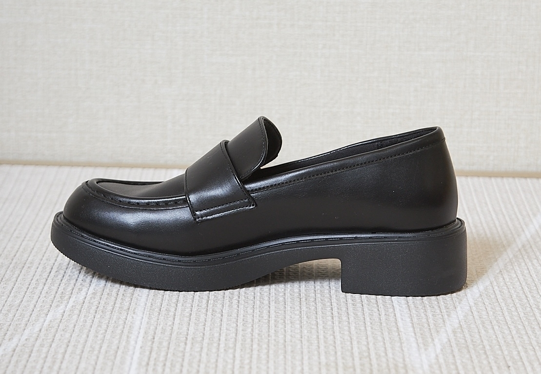 GU（ジーユー）のおすすめ秋物シューズ「ローファー+E」