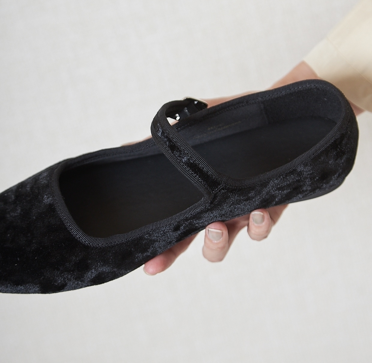 GU（ジーユー）のおすすめ秋物シューズ「メリージェーンシューズ」