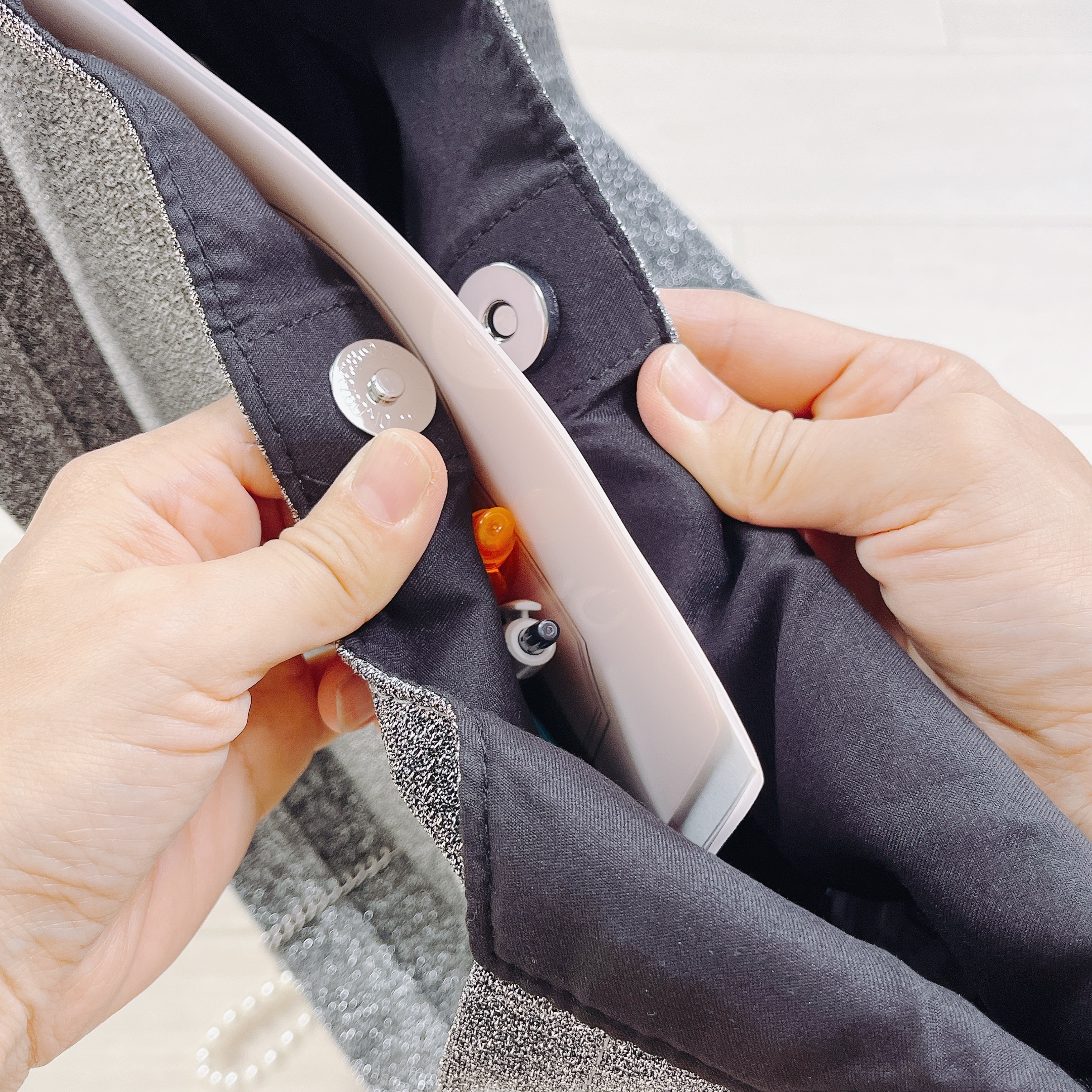 しまむらのおすすめファッションアイテム「リボンチャームツキラメTT」