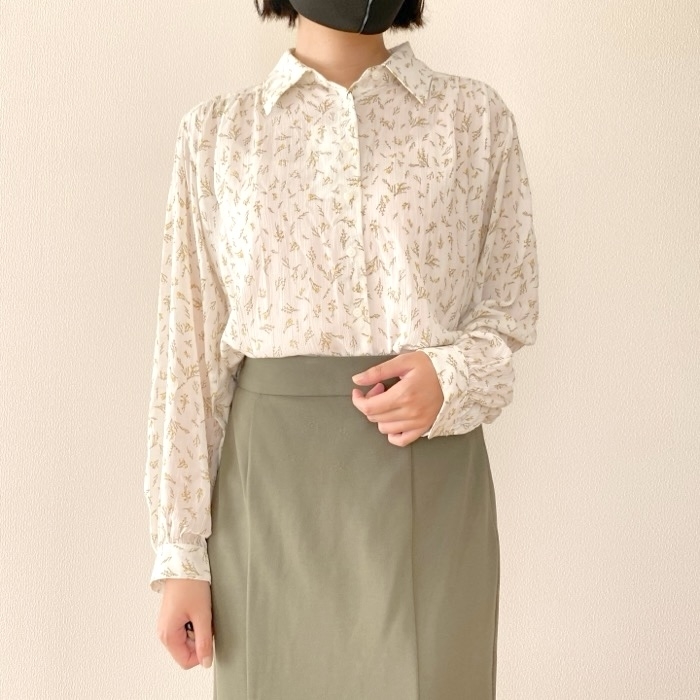 ユニクロC】「秋〜冬まで長く使えそう」「色違いもほしい」3990