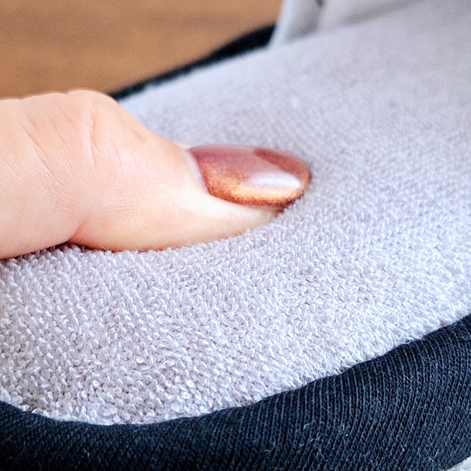 カインズのおすすめ雑貨「掃除もできるスリッパ ミッキー＆ミニー グレー」