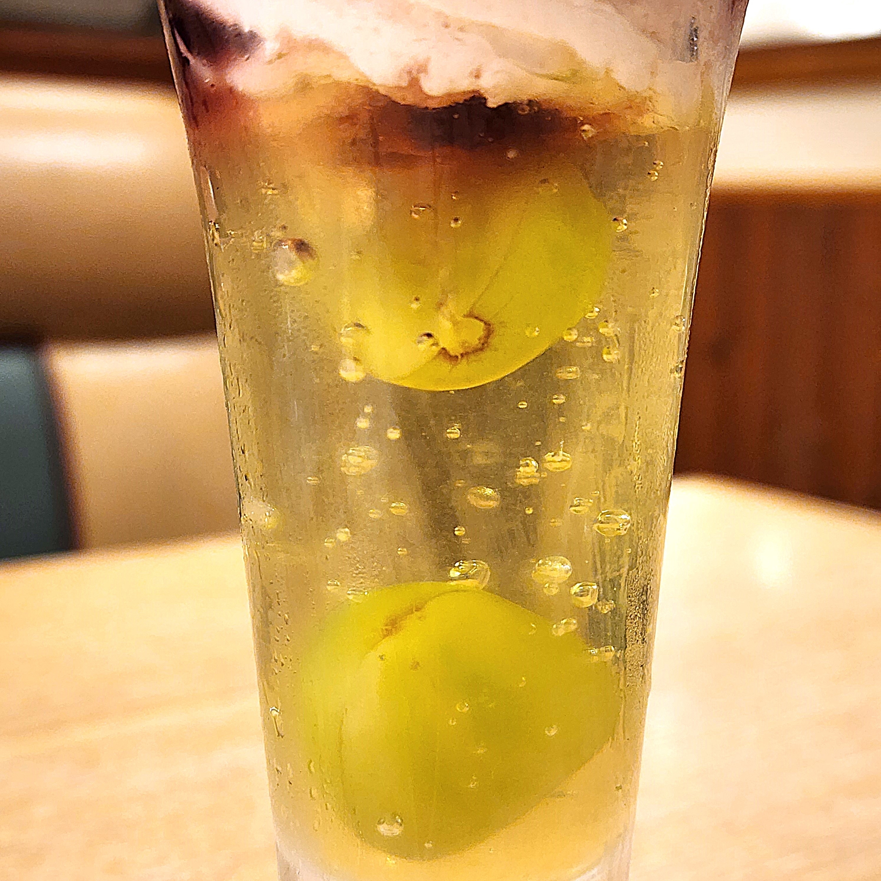 ココスのおすすめスイーツ「シャインマスカットパフェ」