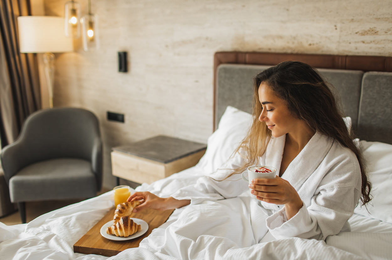 These Are The Things Hotel Workers Would Never, Ever Do In Their Own Hotel Rooms