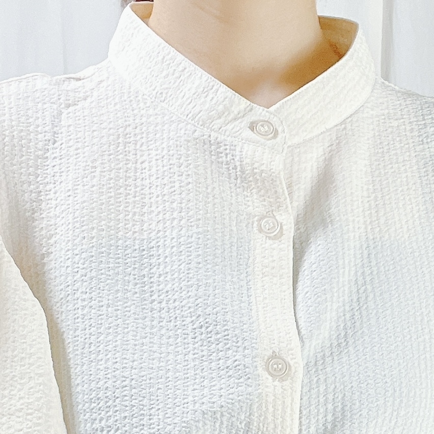 しまむらのおすすめファッションアイテム「ソデタックブラウスナガ」