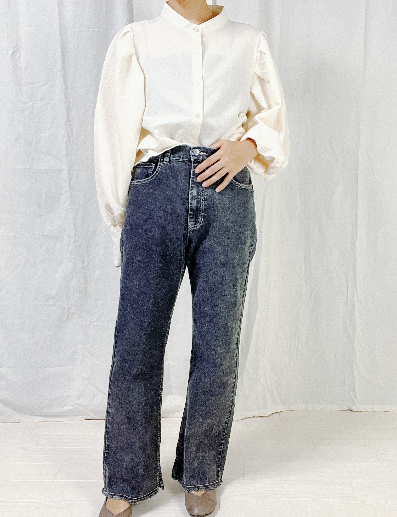 しまむらのおすすめファッションアイテム「ソデタックブラウスナガ」のコーディネート