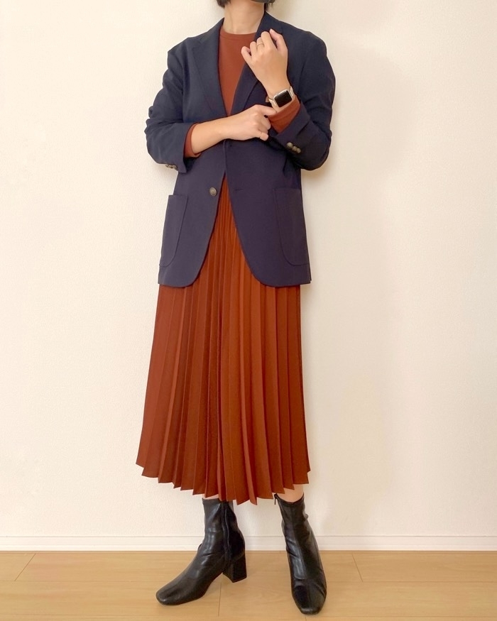 ユニクロ】新作の『華やかワンピース』が1000円値下げ中！「ゆったり