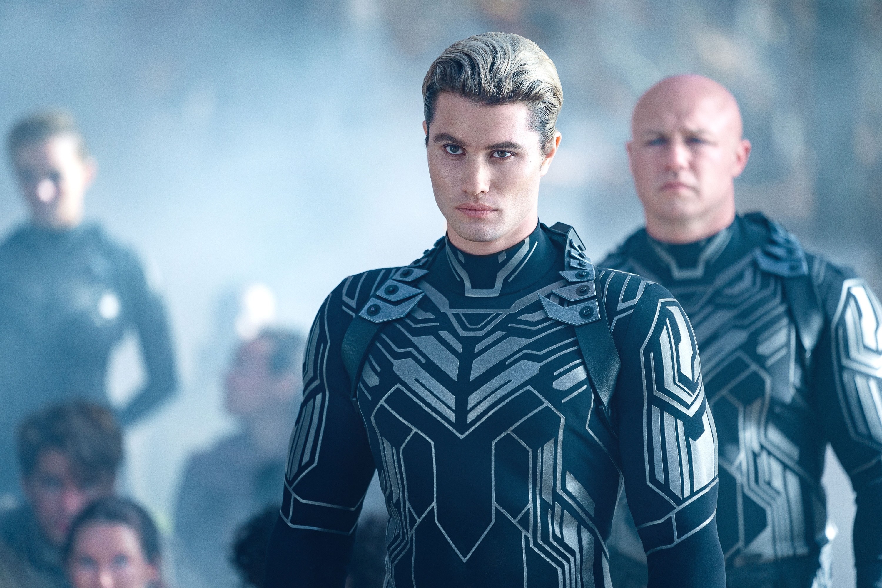 Chase Stokes in a futuristics uniform in "Uglies"
