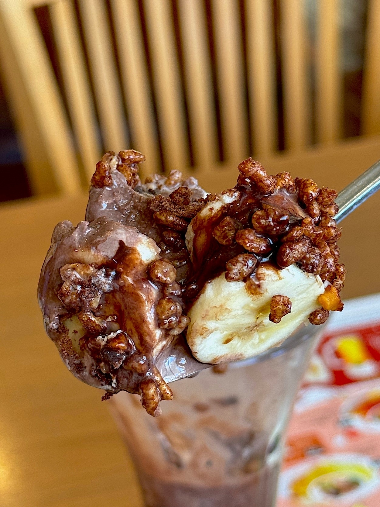 COCO’S（ココス）のおすすめスイーツ「ココスのチョコパフェ」