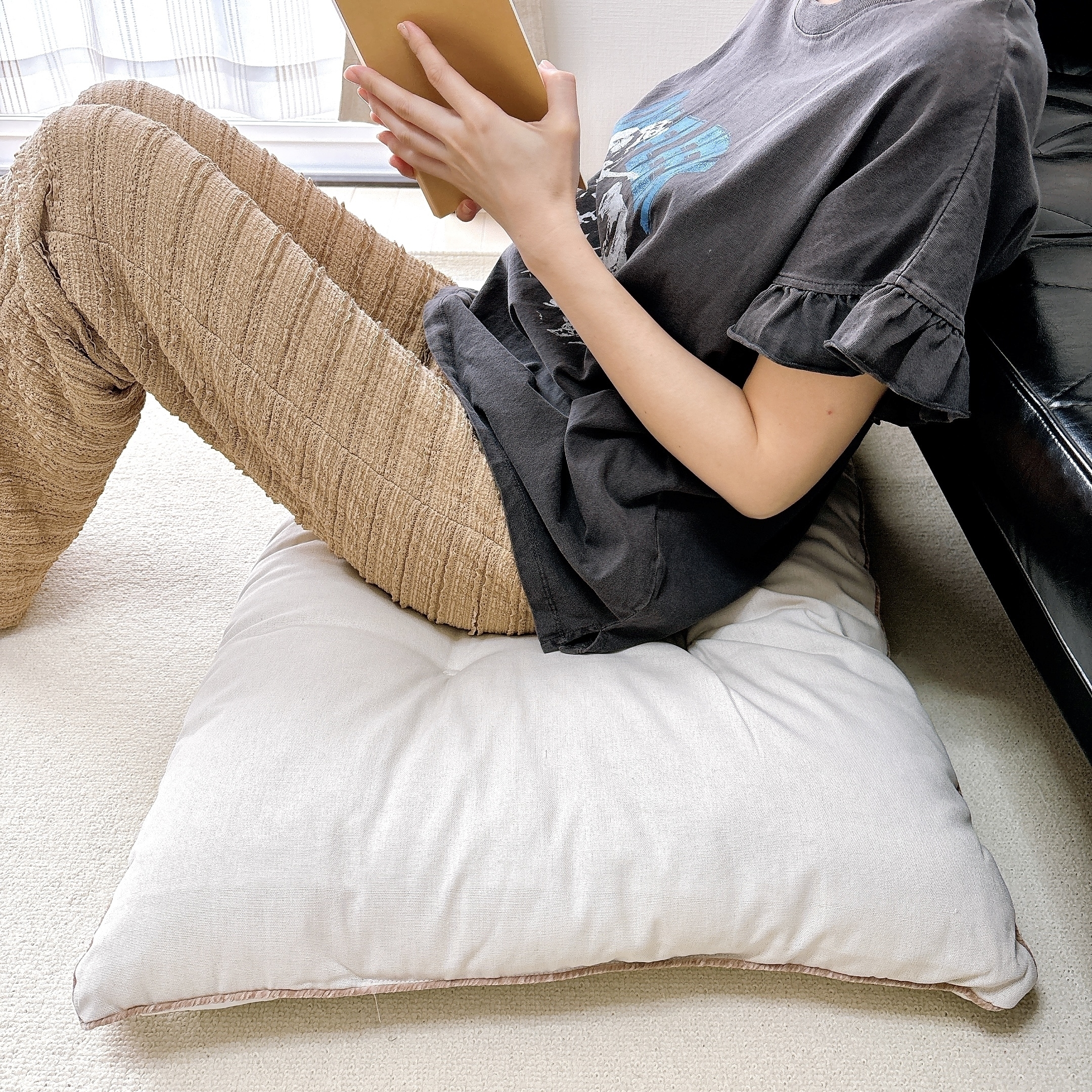 3COINS(スリーコインズ)のおすすめ便利グッズ「WEB限定長座布団」