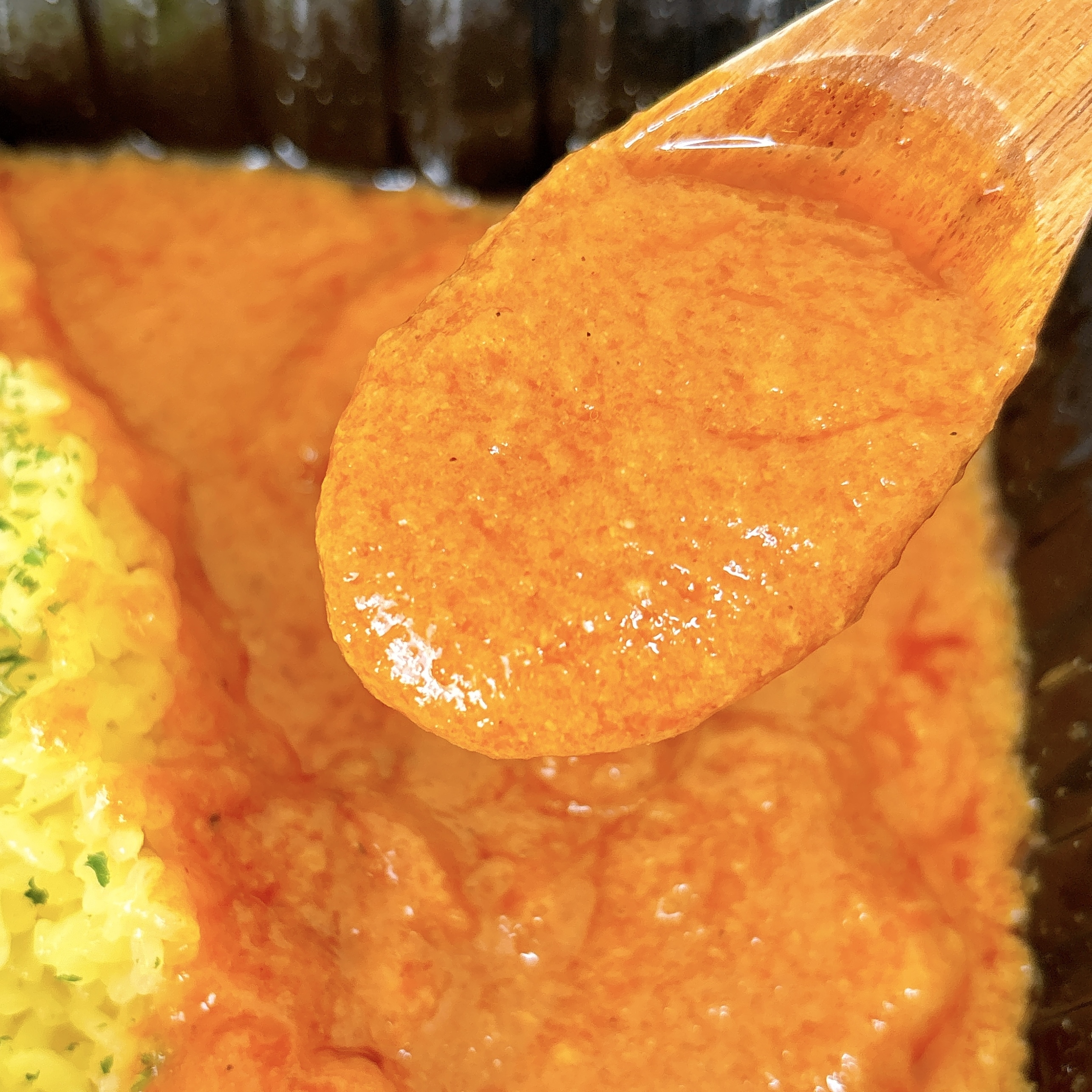 FamilyMart(ファミリーマート)のおすすめの冷凍食品「バターのコクとトマトの旨みバターチキンカレー」