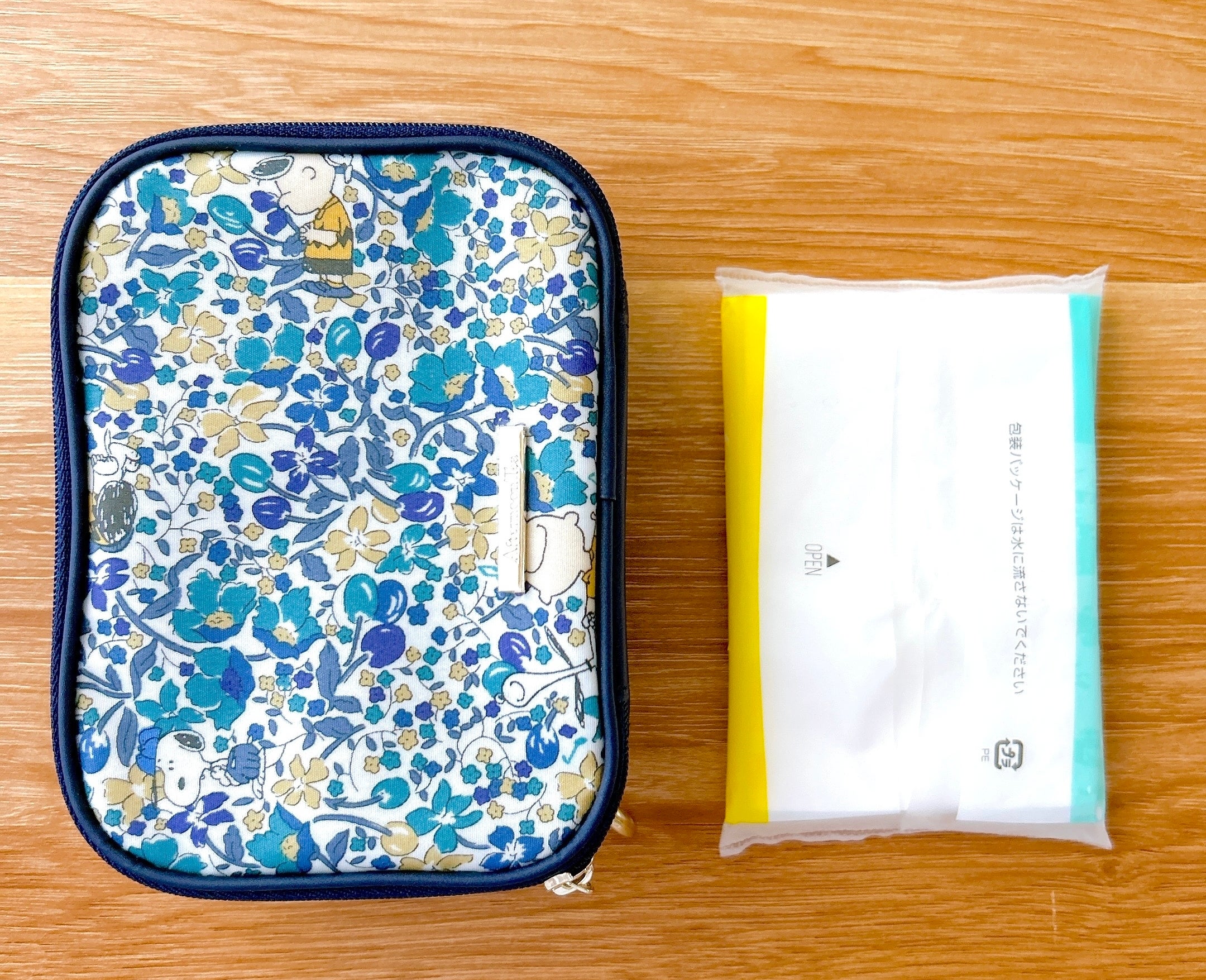 Afternoon Tea（アフタヌーンティー）のおすすめ小物「ファンクショナルスクエアポーチ/リバティプリント/PEANUTS」