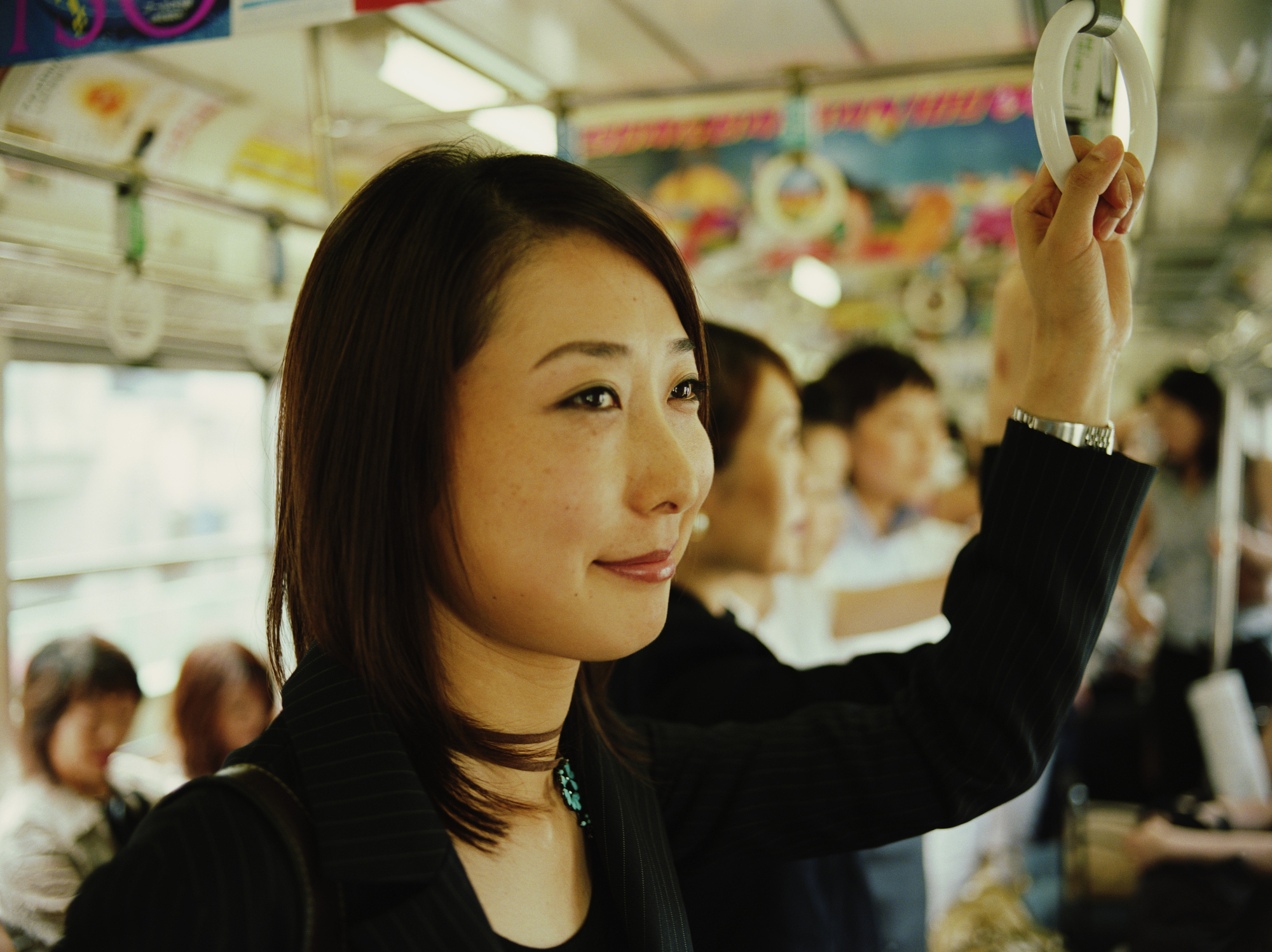 電車に乗っている人のイメージ写真（David Sacks / Getty Images）