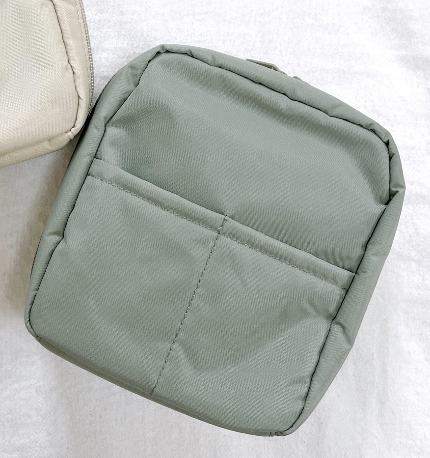 無印良品のおすすめ小物「ナイロンメイクポーチ」