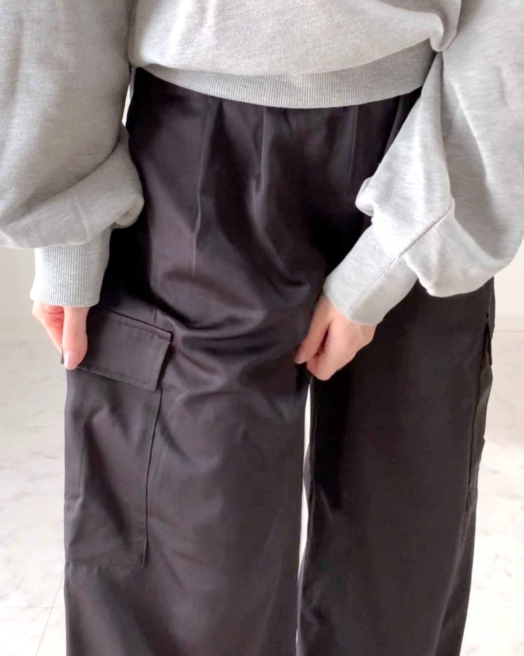 しまむらのおすすめファッションアイテム「MAN＊サテンカーゴパンツ」