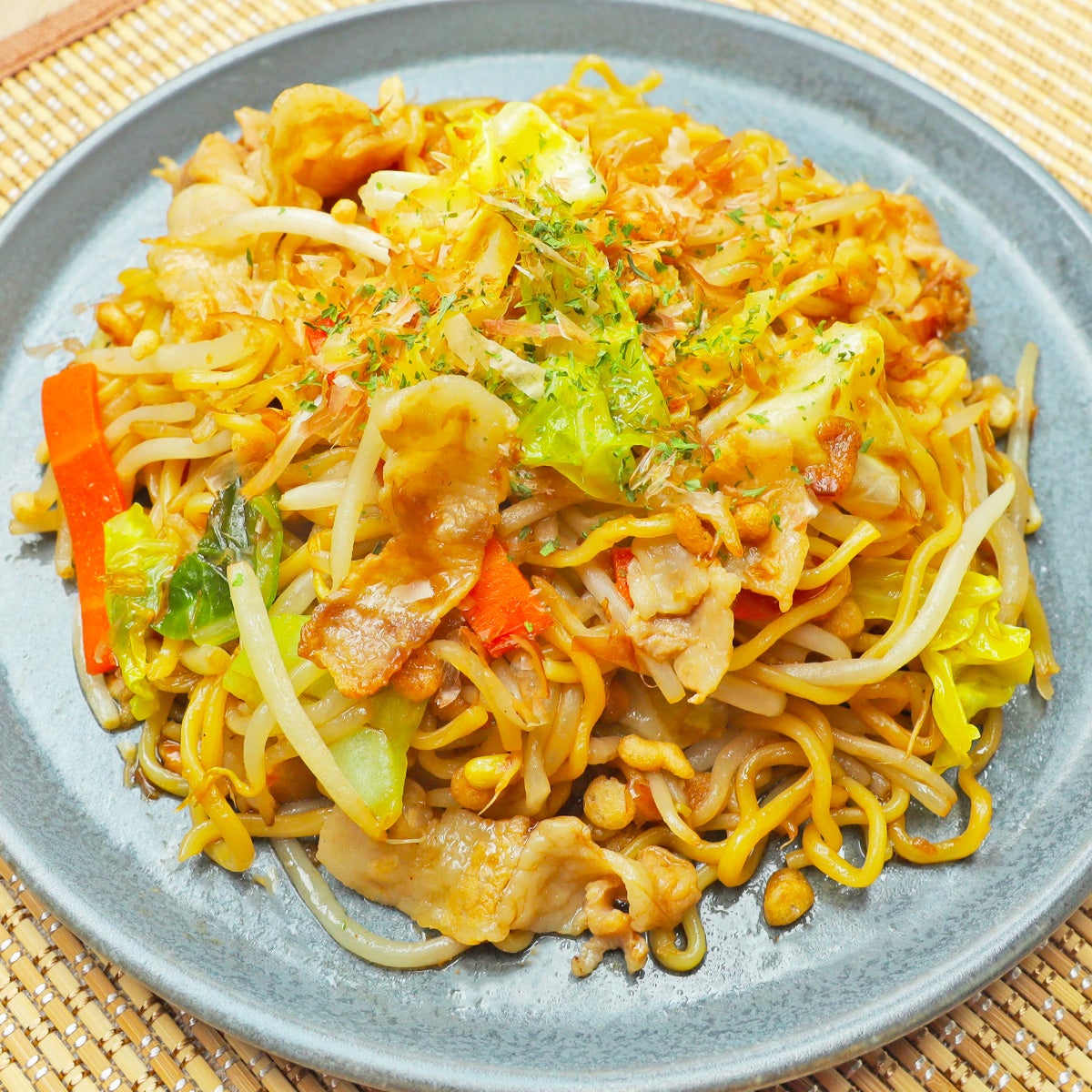 焼きそばの格上げテク】コクと旨味が爆上がり！焼きそばの激ウマ裏技