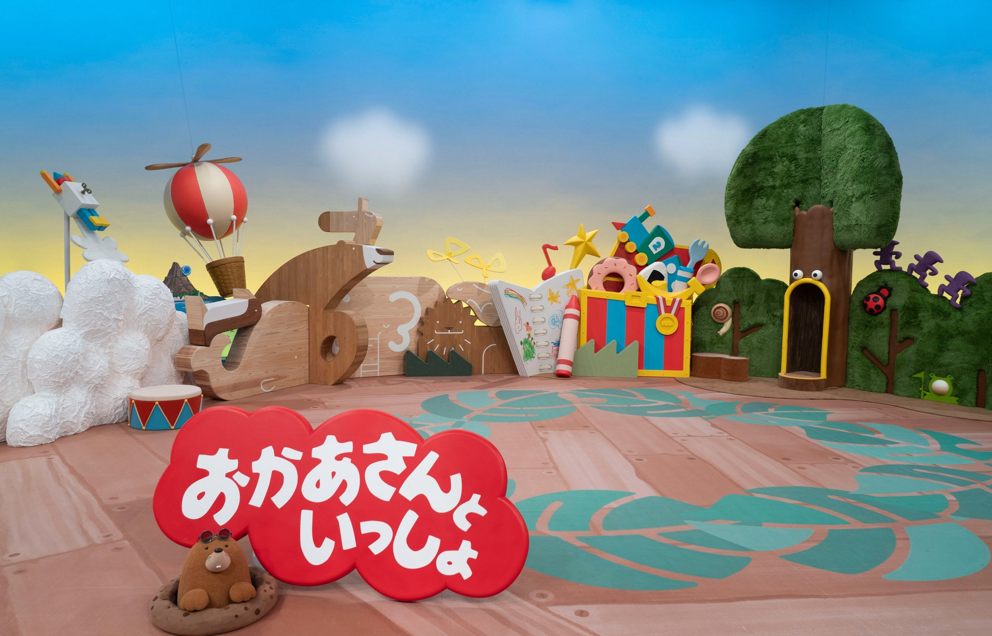 最新セット。NHKプレスリリースより