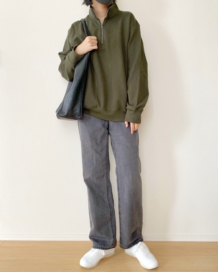 ユニクロ】「普段着の必須アイテム」「3着も買ってしまった」レビュー