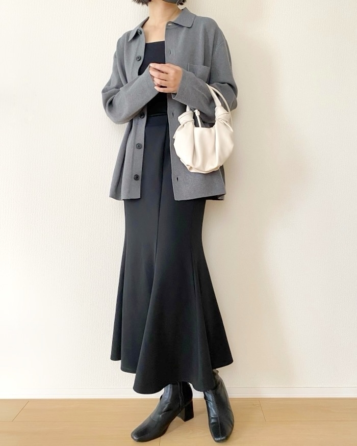 ユニクロ】「40代にベストな一着」「即買いしました」新作の