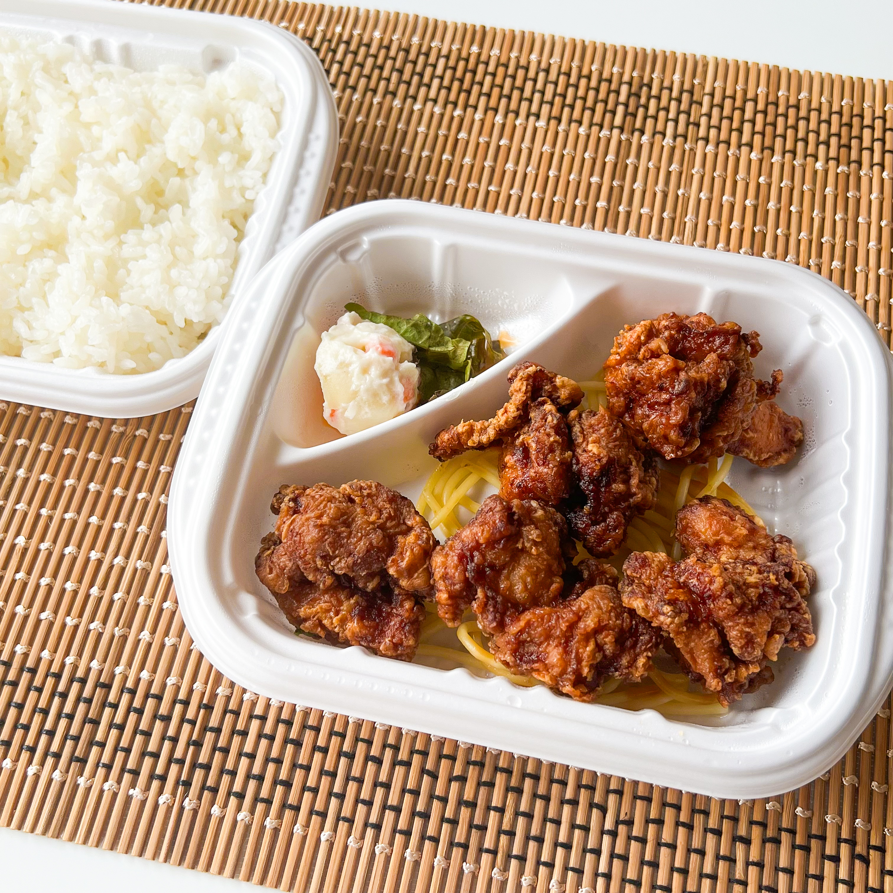 ほっかほっか亭のおすすめお弁当メニュー「黒唐揚弁当（5コ）」