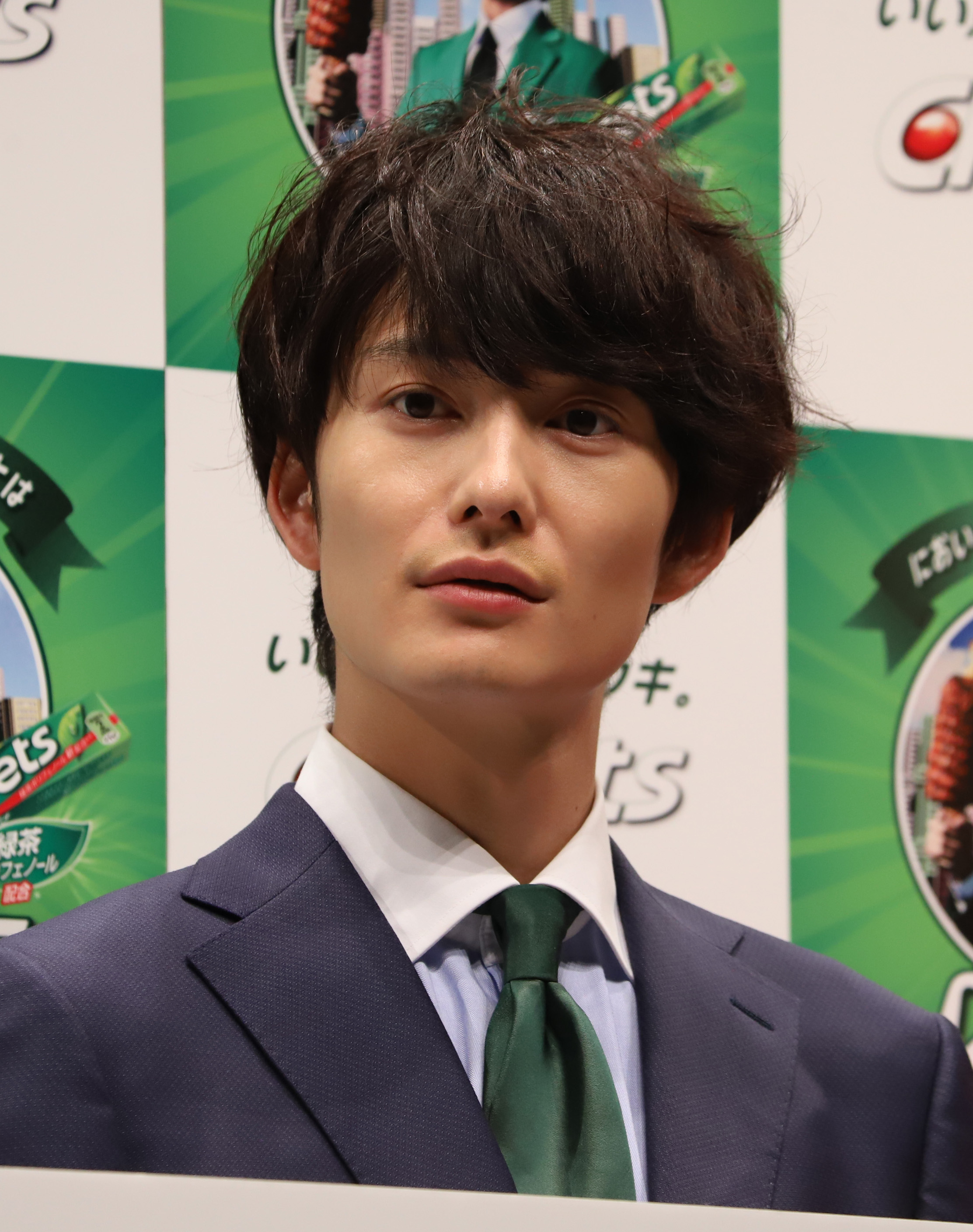 岡田将生『虎に翼』最終回迎え、直筆メッセージ披露→「達筆