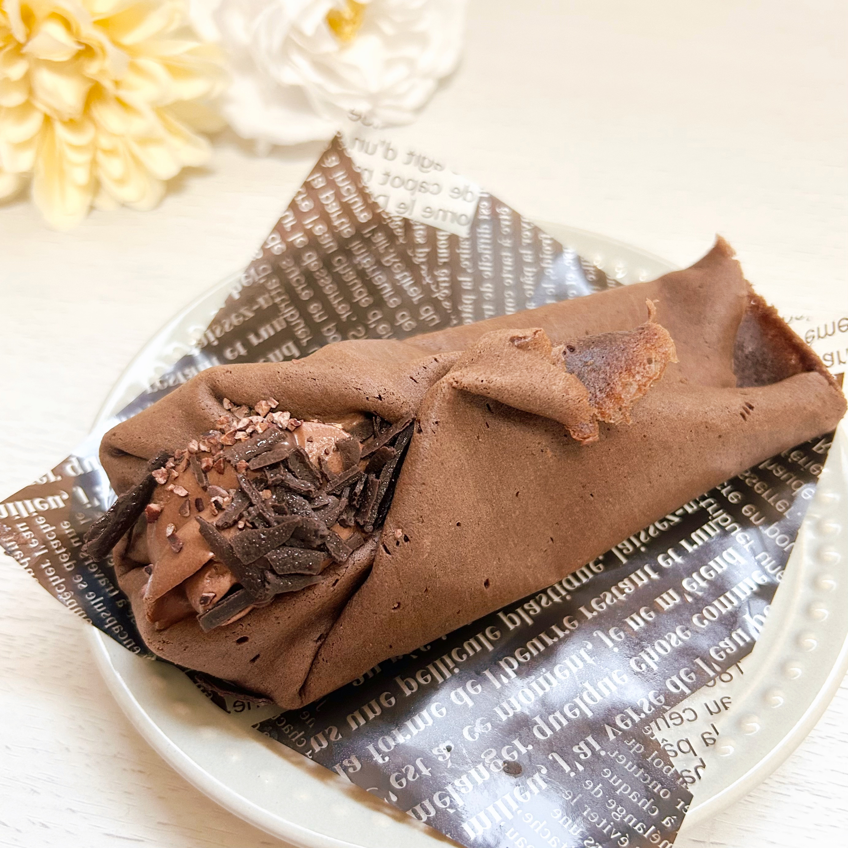 LAWSON(ローソン)のコラボスイーツ「Uchi Café×GODIVA ショコラクレープ」