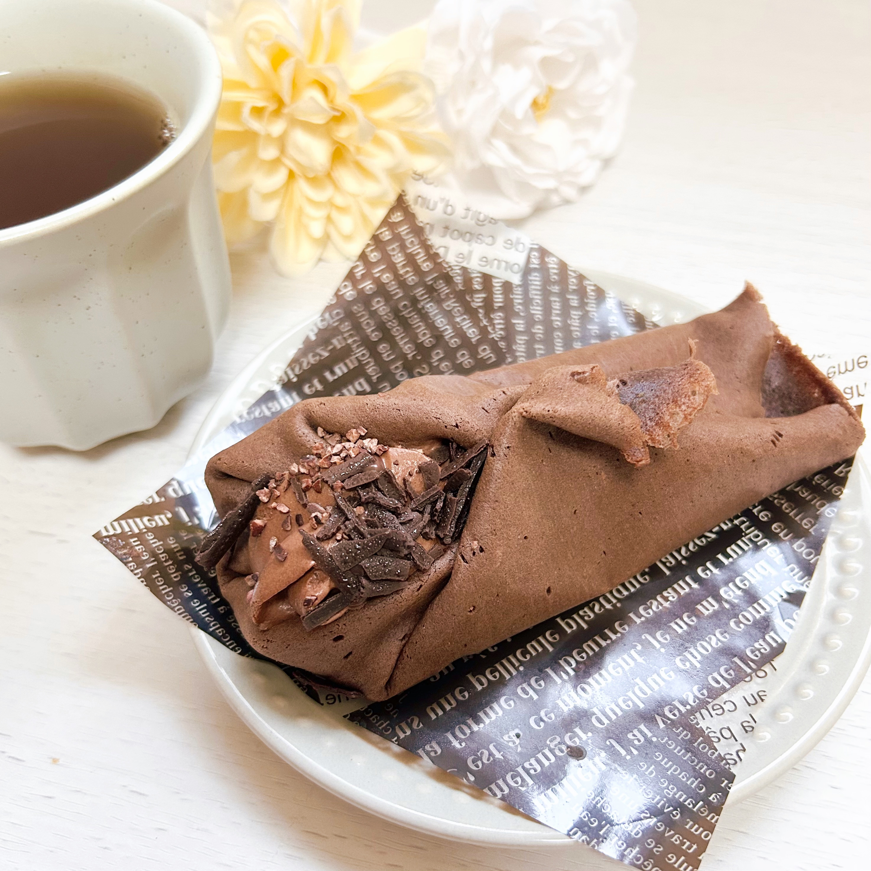 LAWSON(ローソン)のコラボスイーツ「Uchi Café×GODIVA ショコラクレープ」