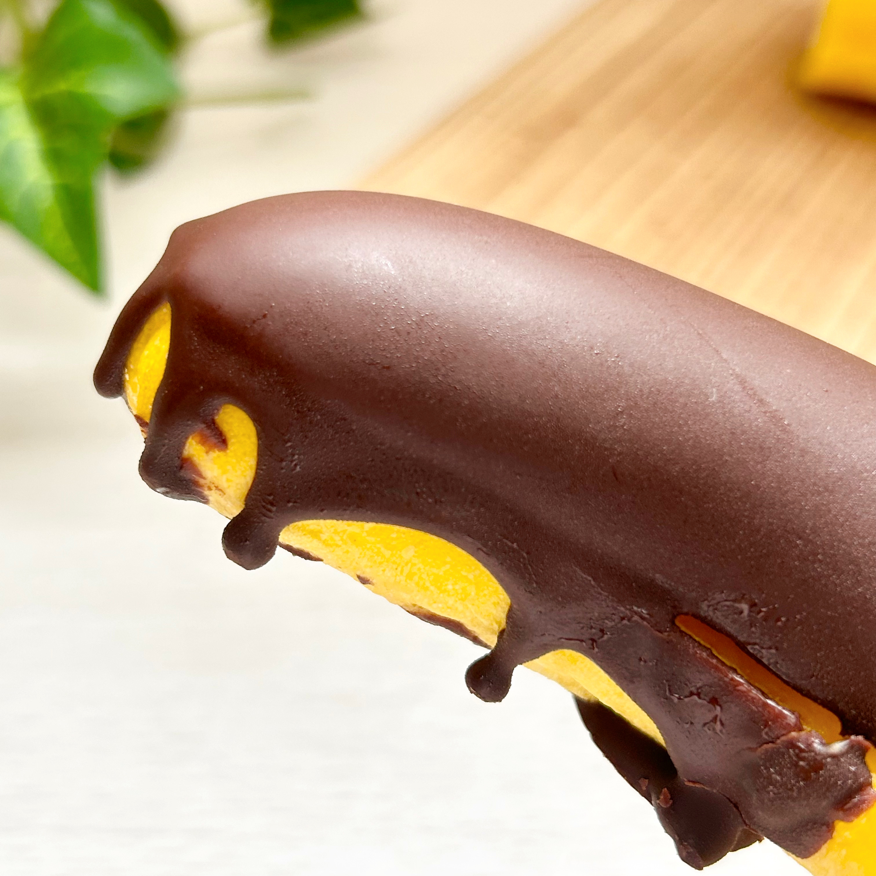 セブン-イレブンの復刻パン「チョコバナナロール2003年」