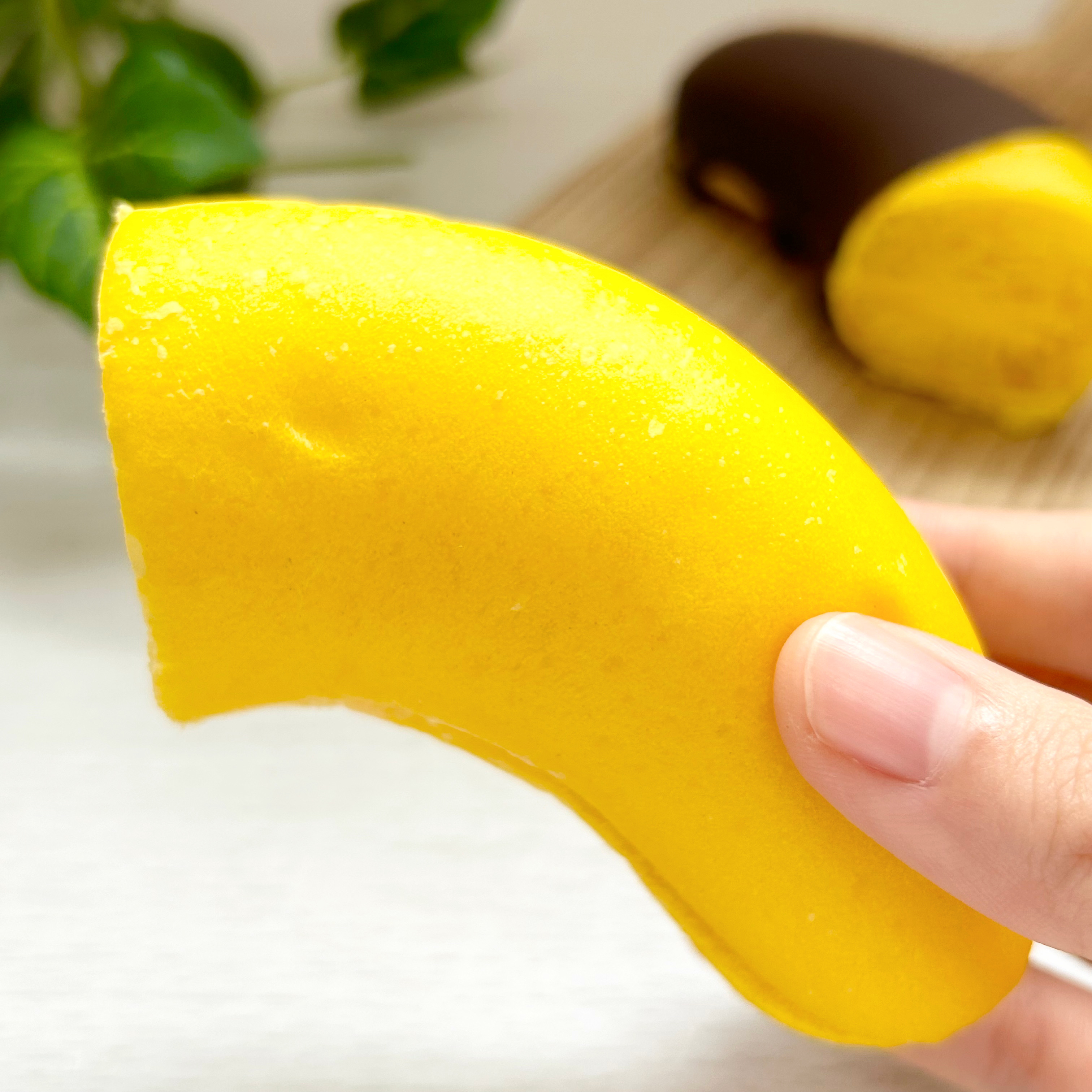 セブン-イレブンの復刻パン「チョコバナナロール2003年」