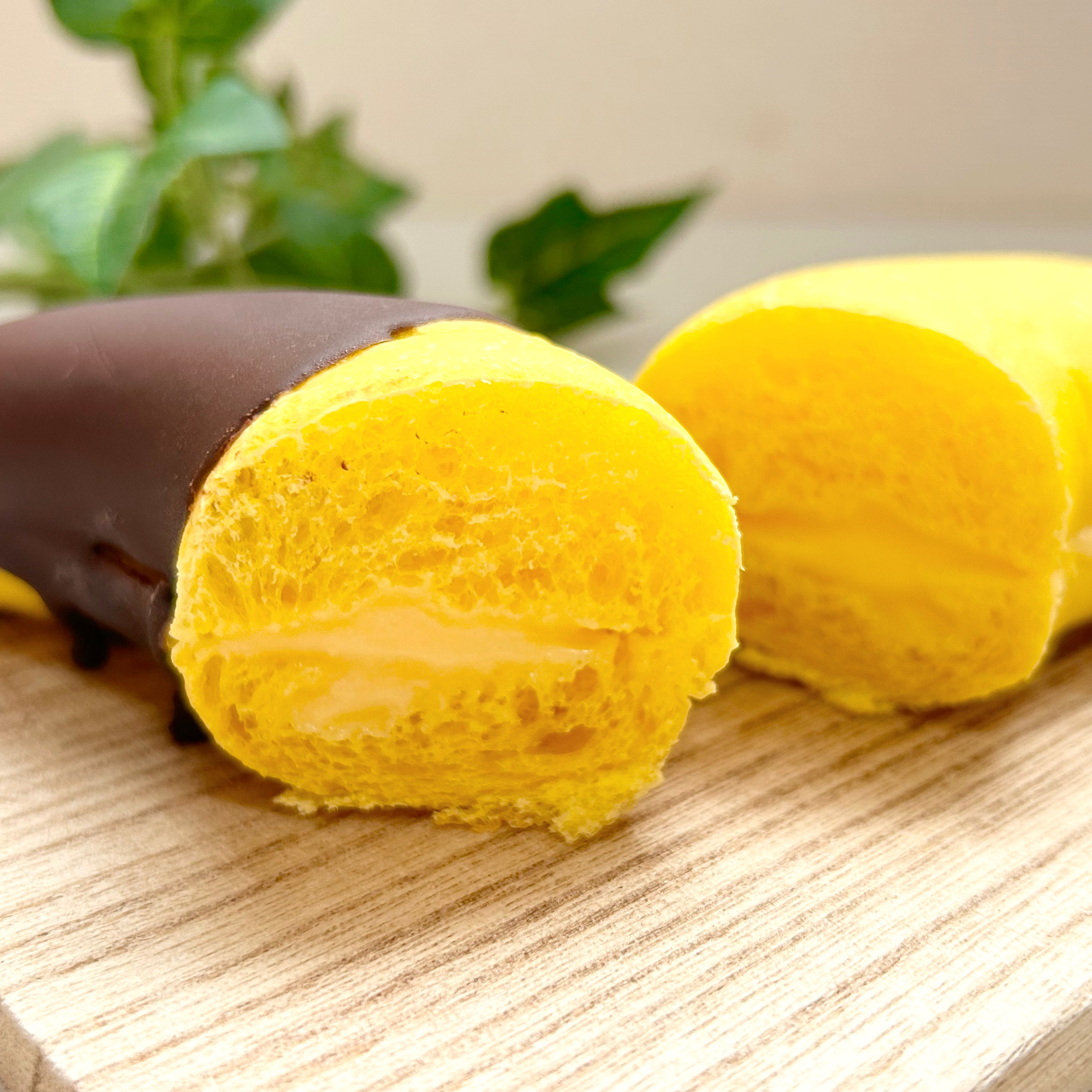 セブン-イレブンの復刻パン「チョコバナナロール2003年」