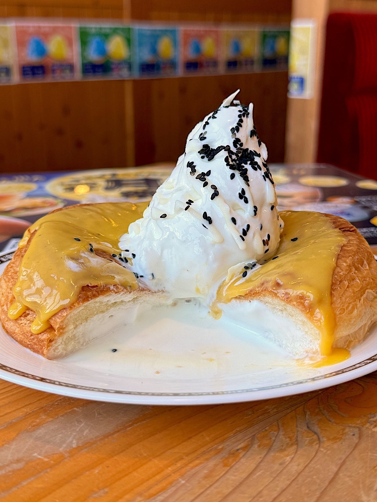 コメダ珈琲店のおすすめスイーツ「安納芋のスイートポテト シロノワール」